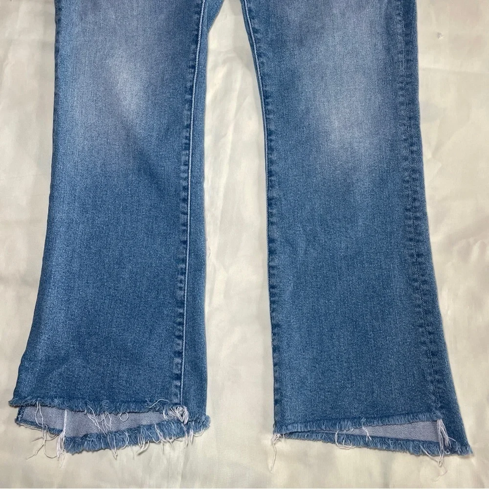 MOTHER- Insider Crop Step Fray Ankle Jeans in Light Wash Shoot to Thrill Size 29